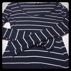 Stretchy comfortable long sleeve BKE shirt